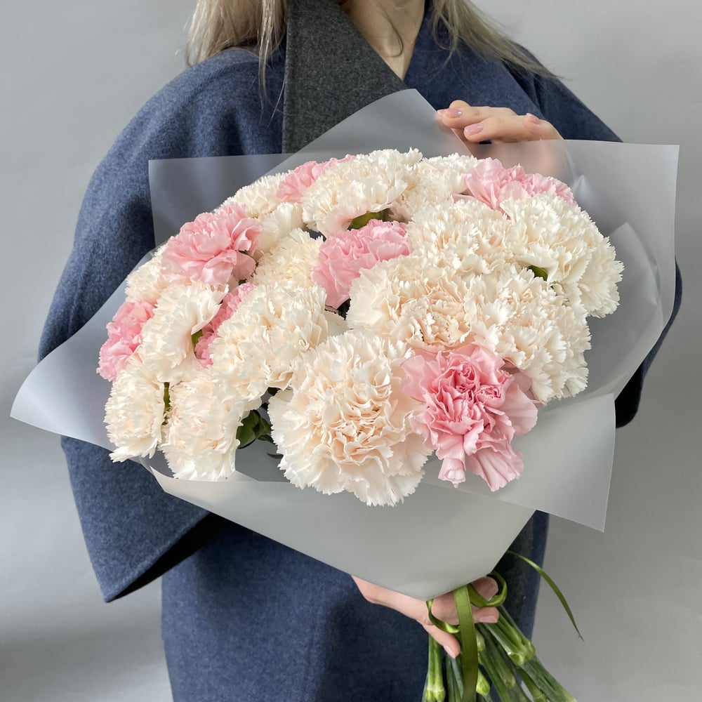 Carnation bouquets deals