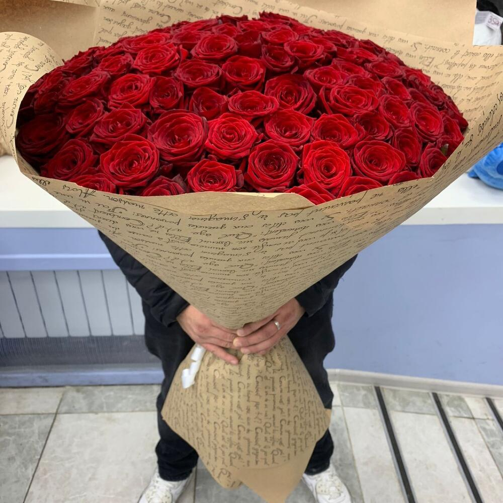 Bouquet «Dutch rose 70 cm - 101 pcs» - order and send for 0 $ with same day delivery