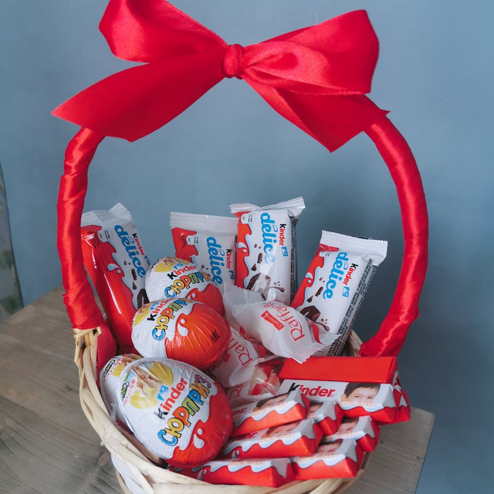 Kinder surprise deals gift