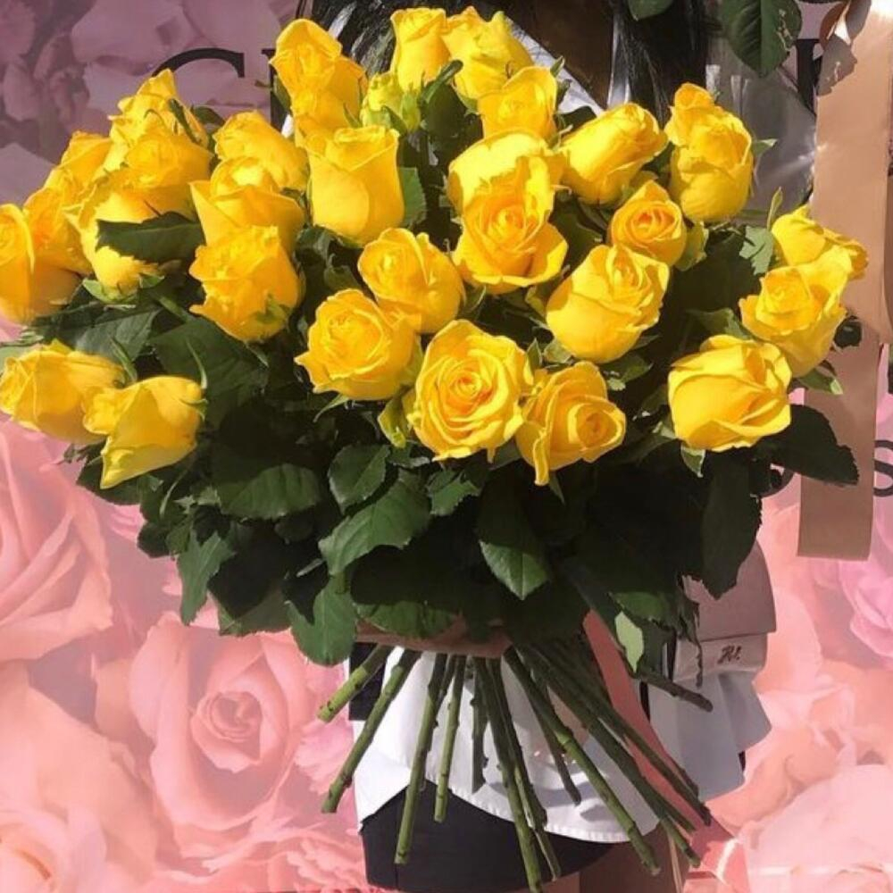 Yellow rose delivery discount