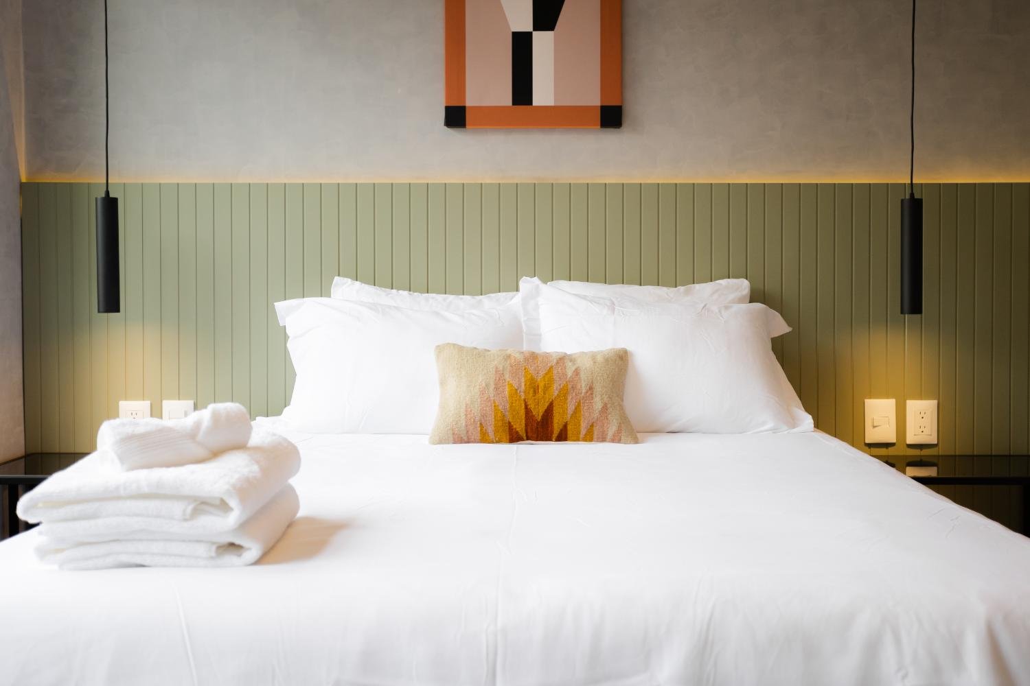 Large Queen Room with Ensuite Bathroom