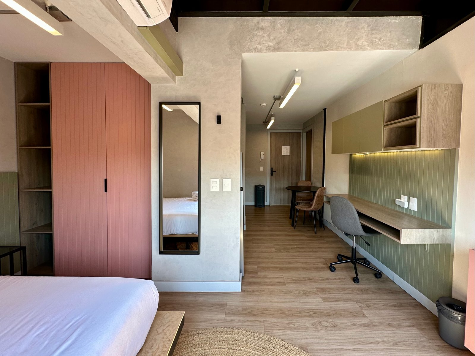 Queen Room with Ensuite Bathroom and Balcony