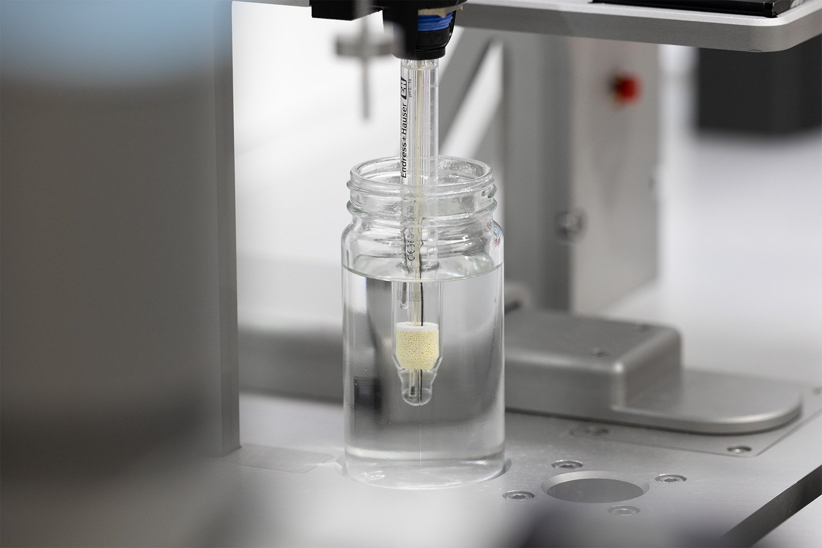 pH probe in storage solution