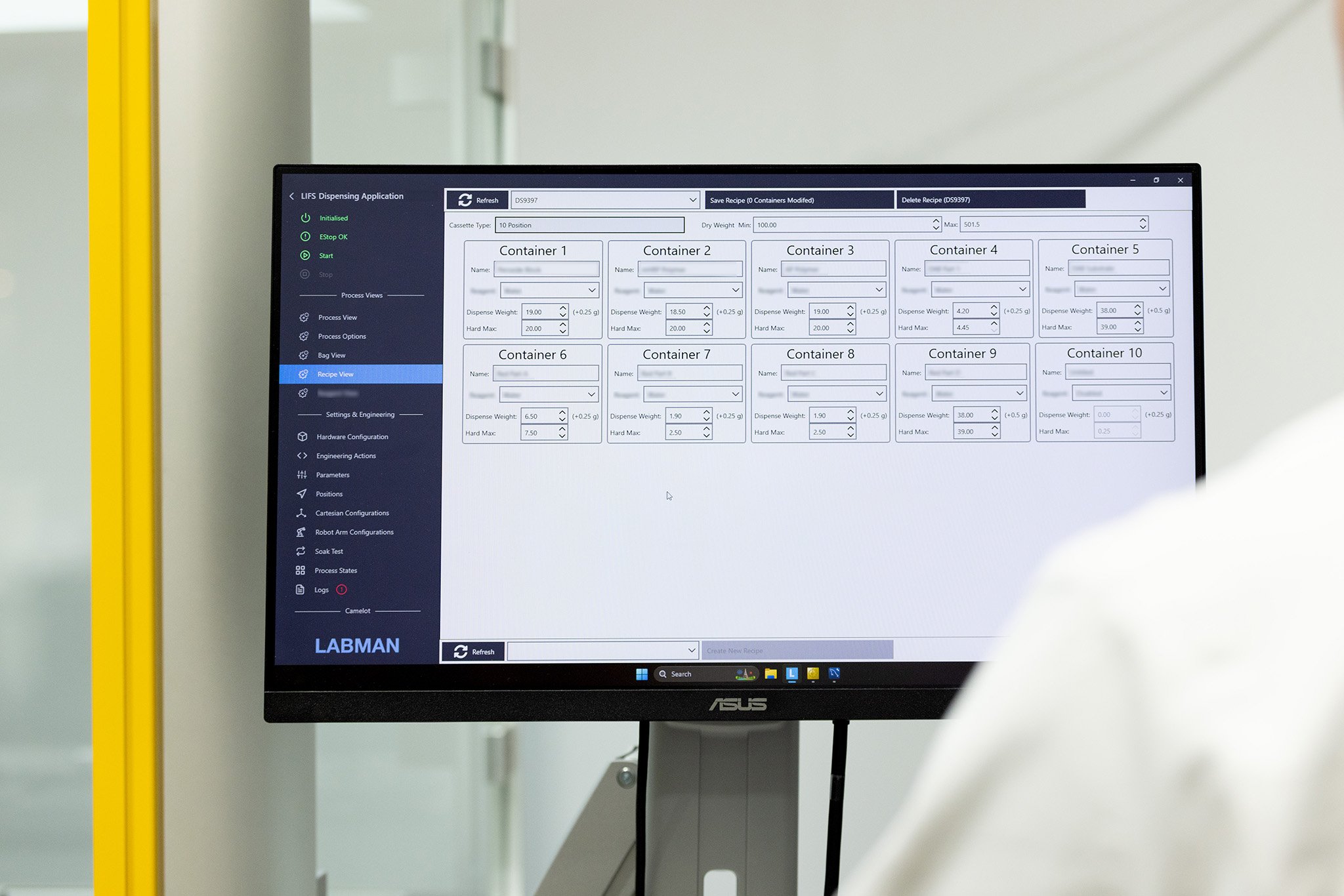 Liquid filling system screen showing Labman's software