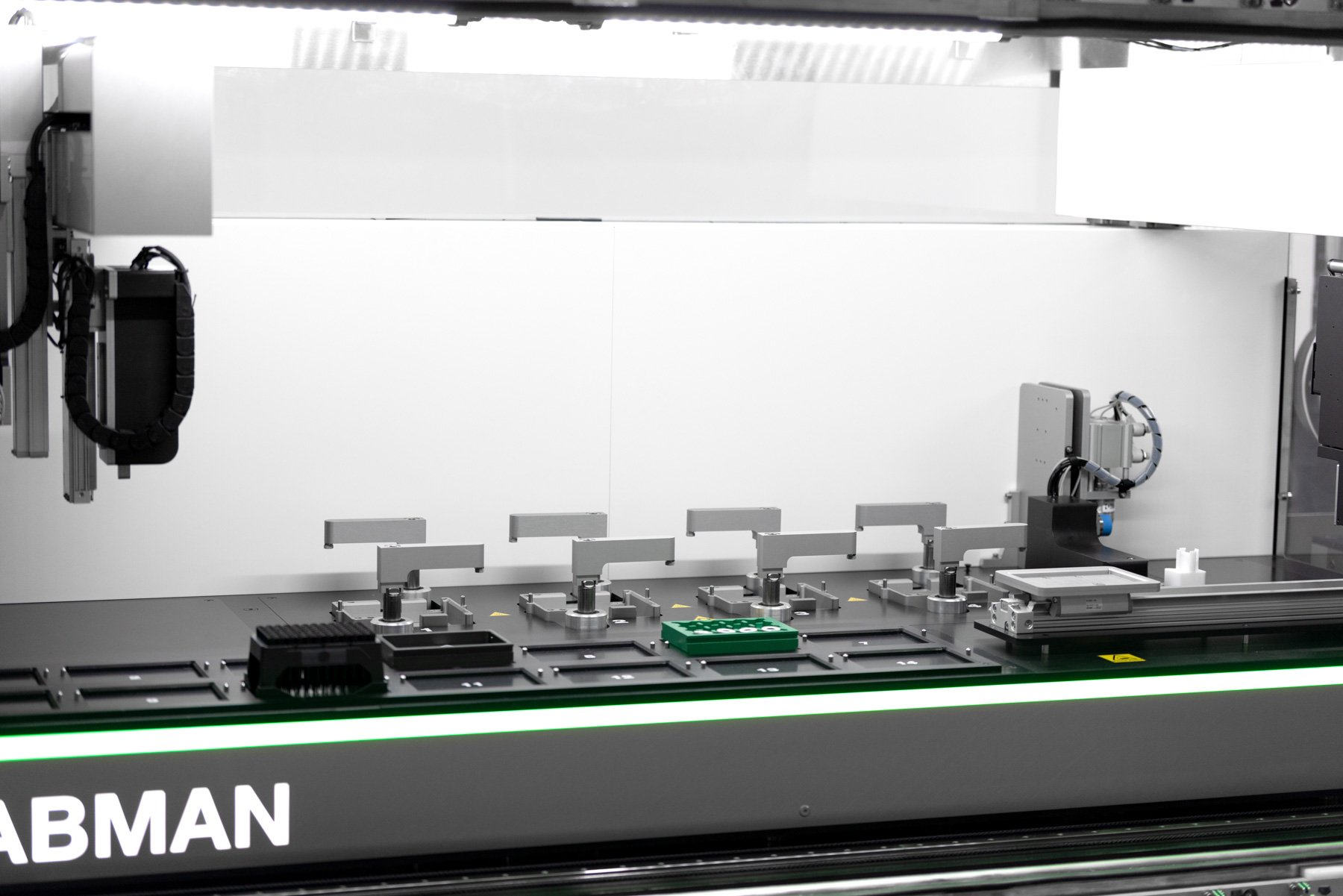 High-throughput experimentation platform reaction module