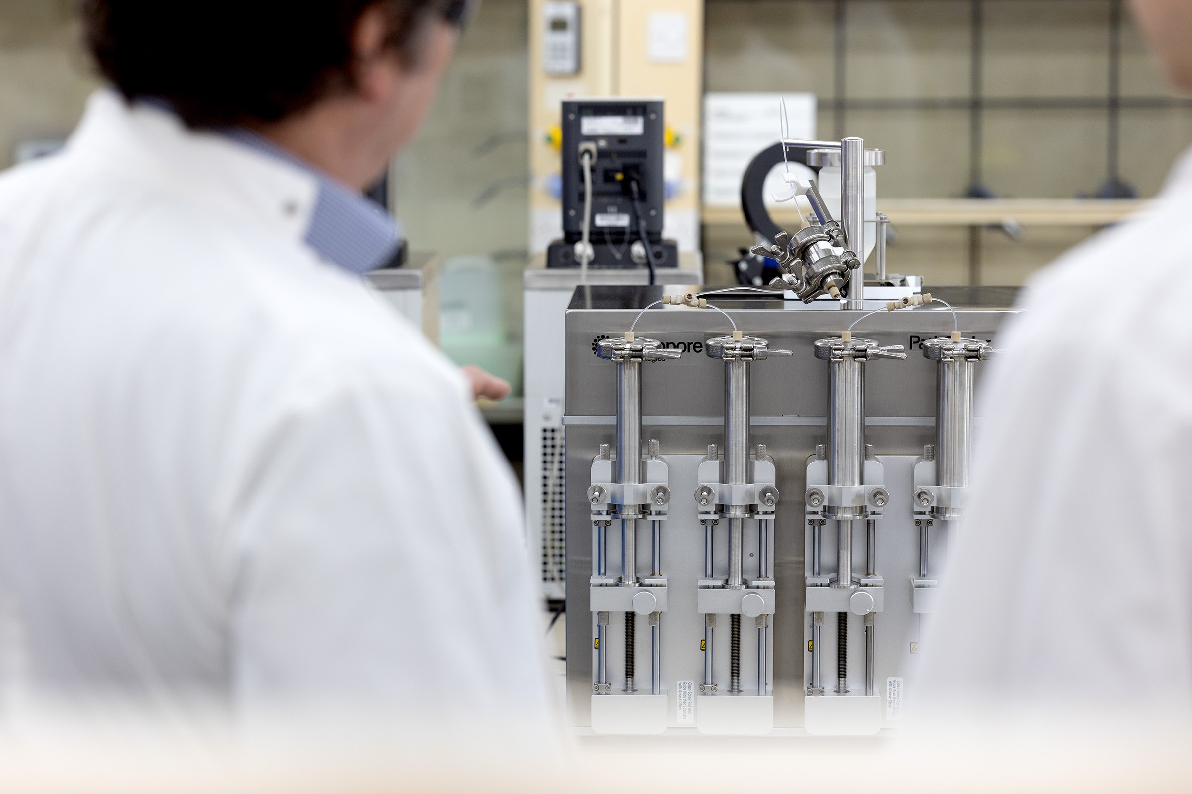 Two team members from Micropore talking about the Pathfinder Pro