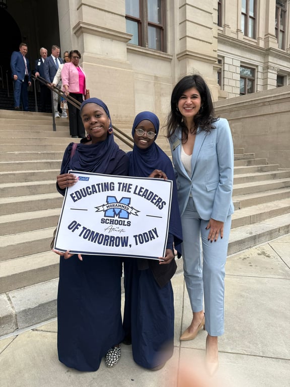 Rep. Draper with students from Mohammed Schools of Atlanta at the Georgia State Capitol