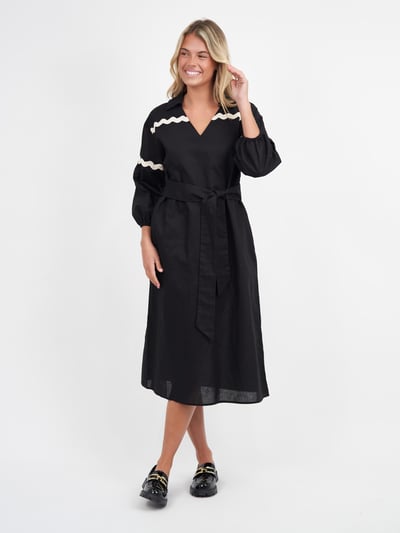 Collared Ric Rac Dress Black Dresses