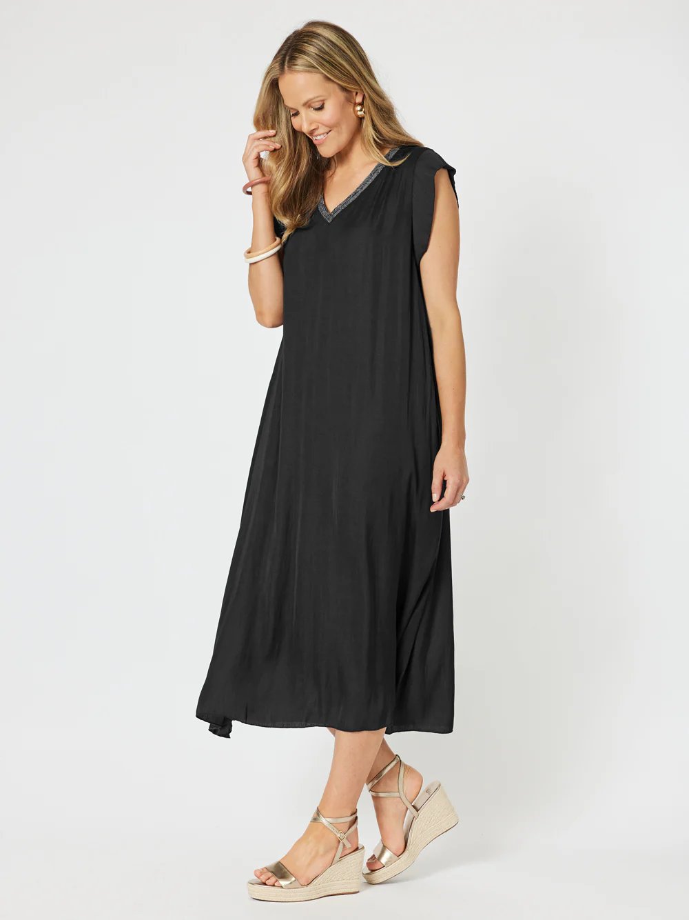 Hammock & Vine Traveller Luxe V Neck Dress Black Florence Store