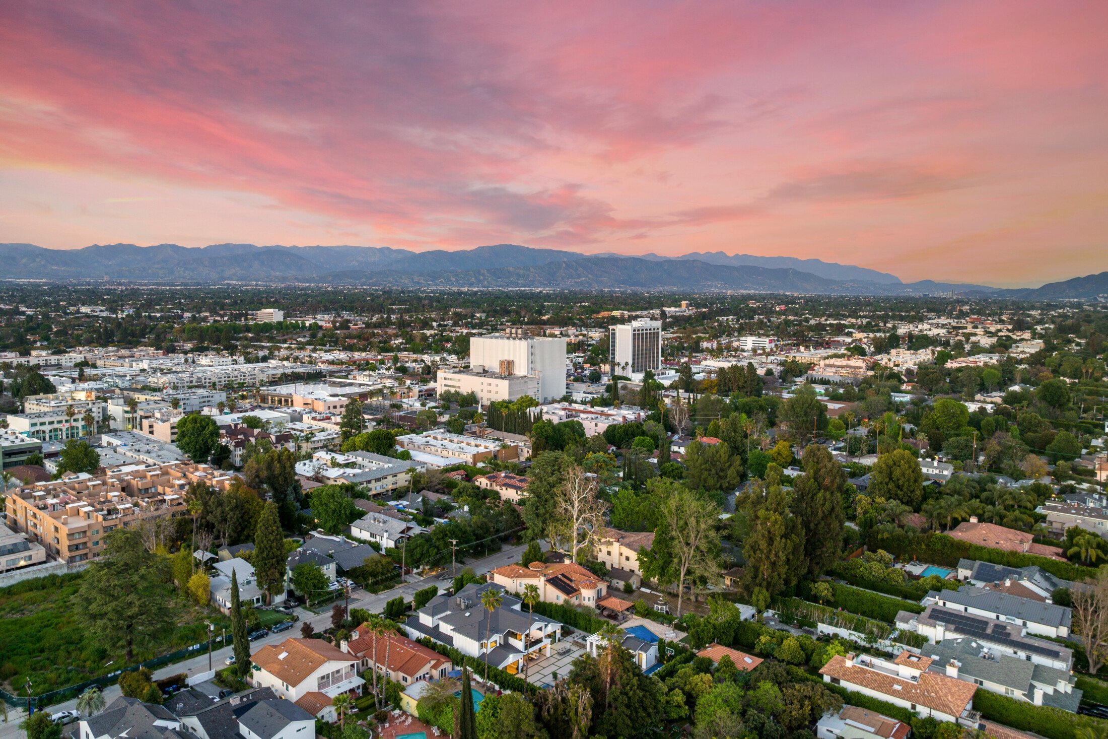 Packing Services 2 Aerial view of Anaheim neighborhoods during sunset, showcasing residential areas perfect for local moving in Anaheim with OverEasyMovers.