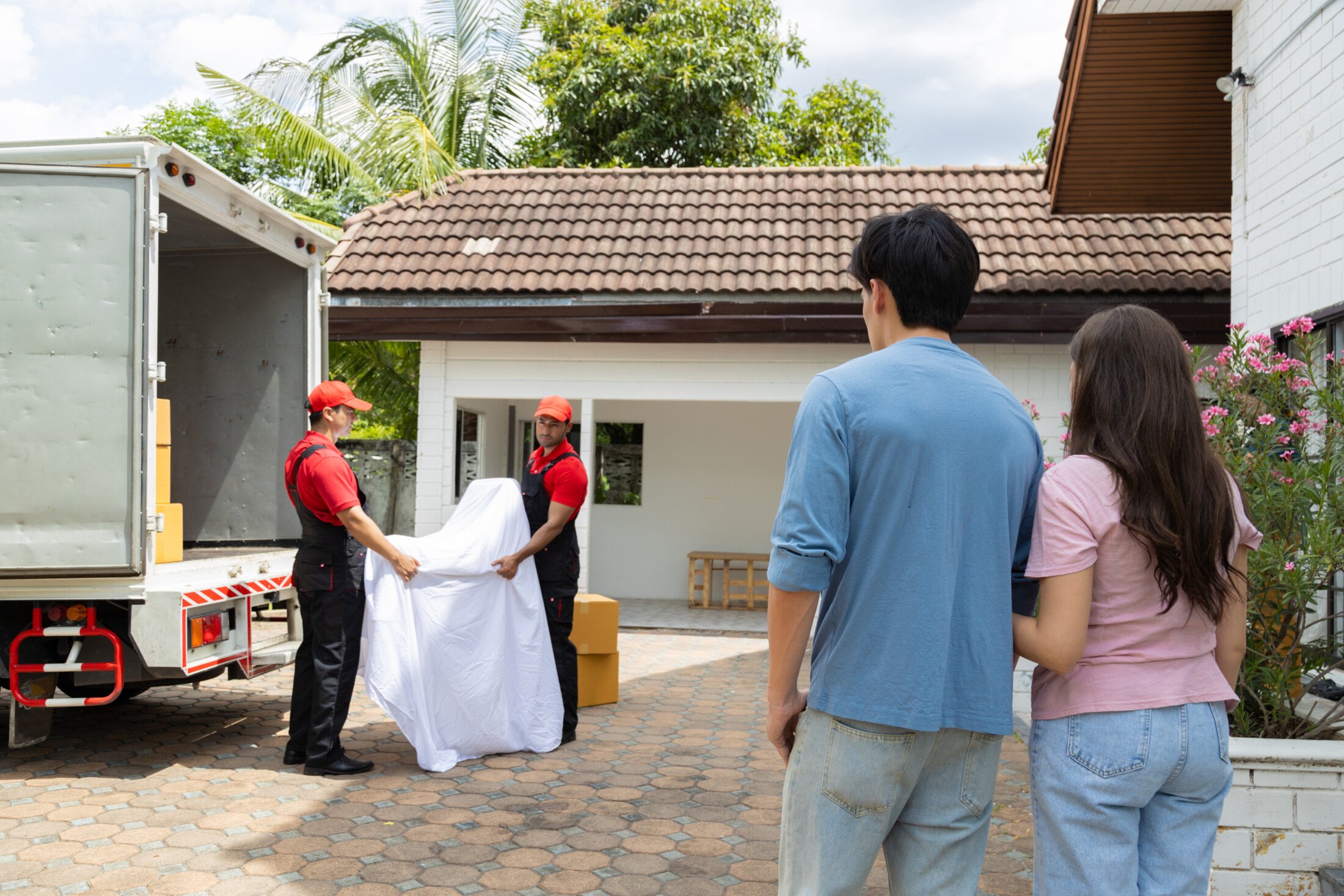 Long-Distance Moving Made Simple | OverEasyMovers Alhambra 2 Long-Distance Moving Made Simple | OverEasyMovers Alhambra