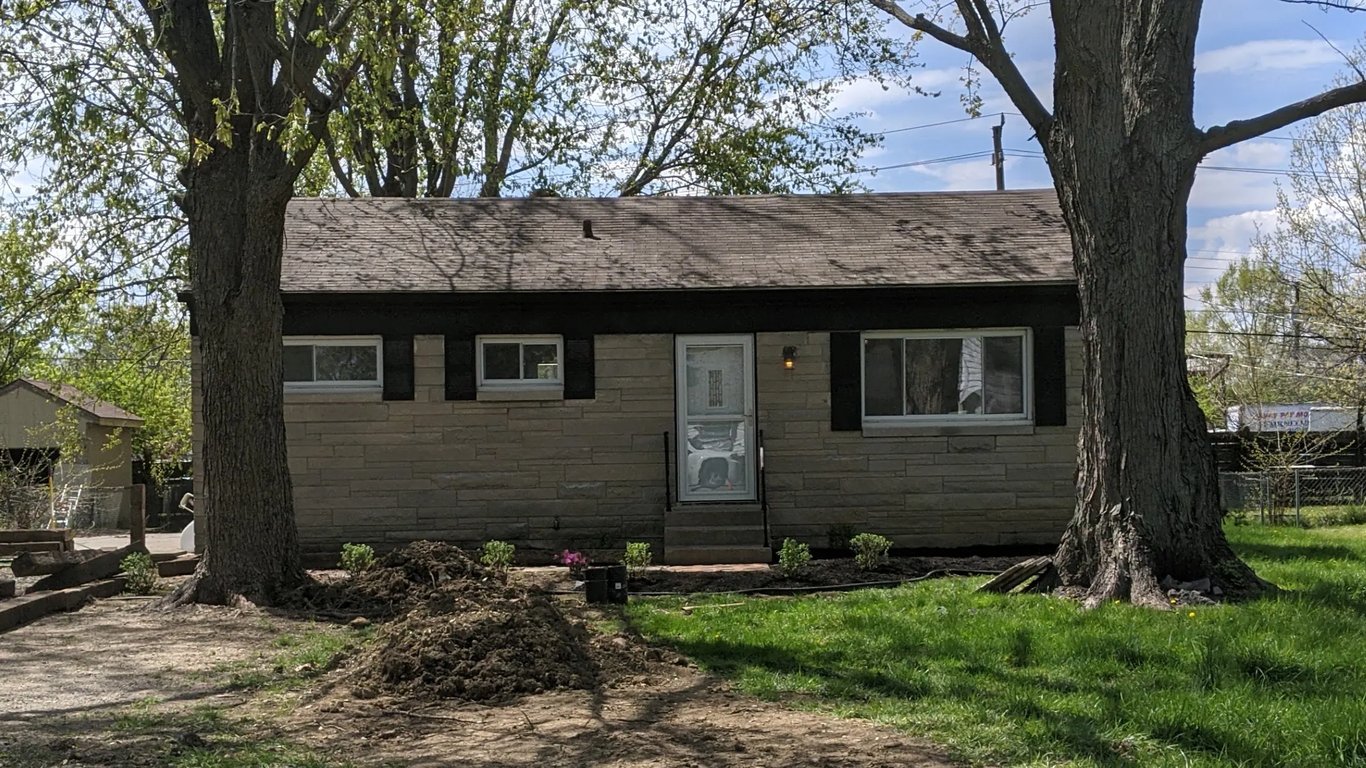 Indianapolis stone house sold fast to Spectrum Property Solutions after divorce