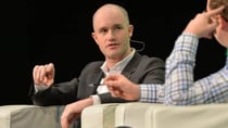 Coinbase CEO Calls for Clear Crypto Regulations in US to Catch Up with Other Global Financial Hubs