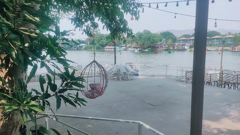 หาดทรายสวยรีสอร์ท แอนด์โฮมสเตย์