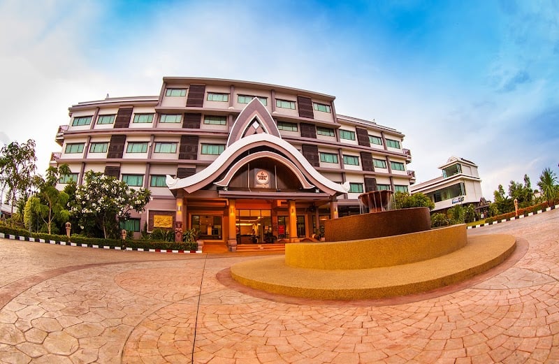 โรงแรมพนมรุ้งปุรี