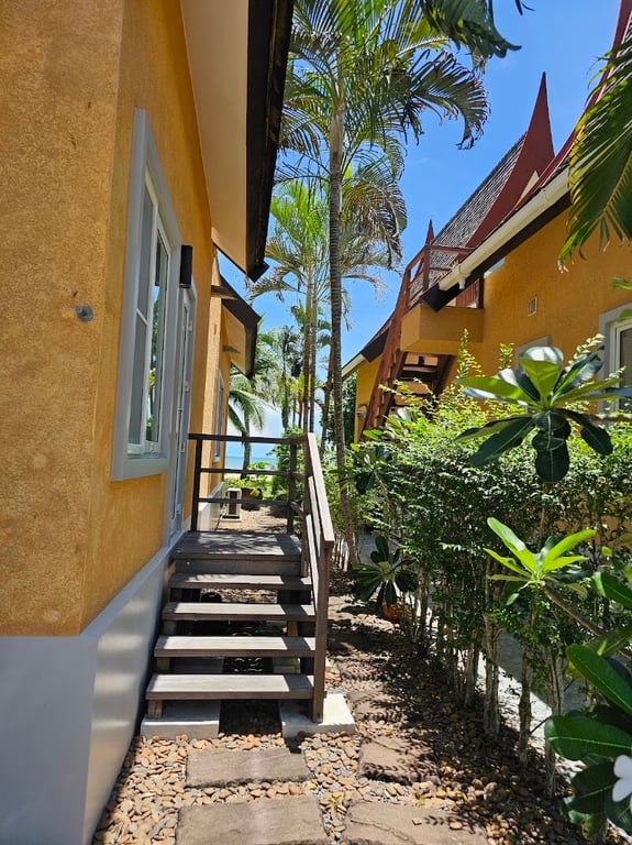 Absolute Beachfront Villa