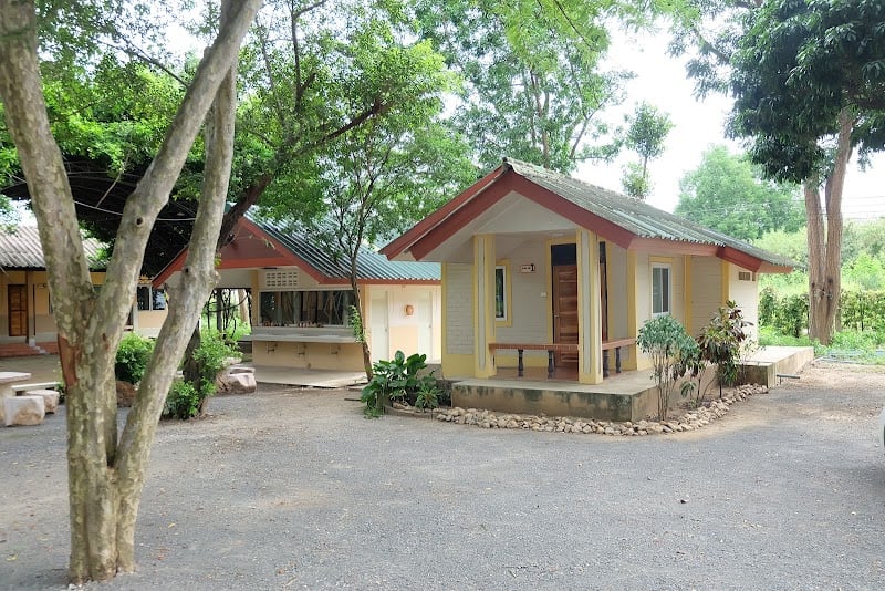 บ้านสวนจันทร์ รีสอร์ท