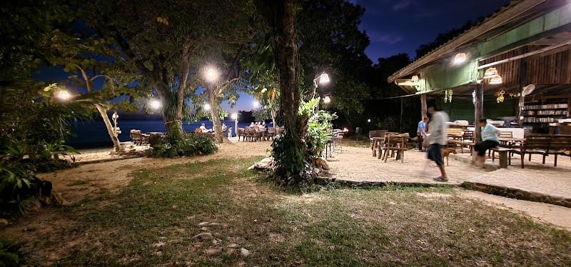 Bonhomie Beach Cottage
