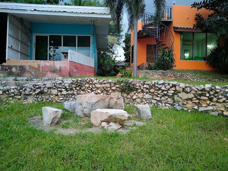 บ้านดิน บารมีรีสอร์ท