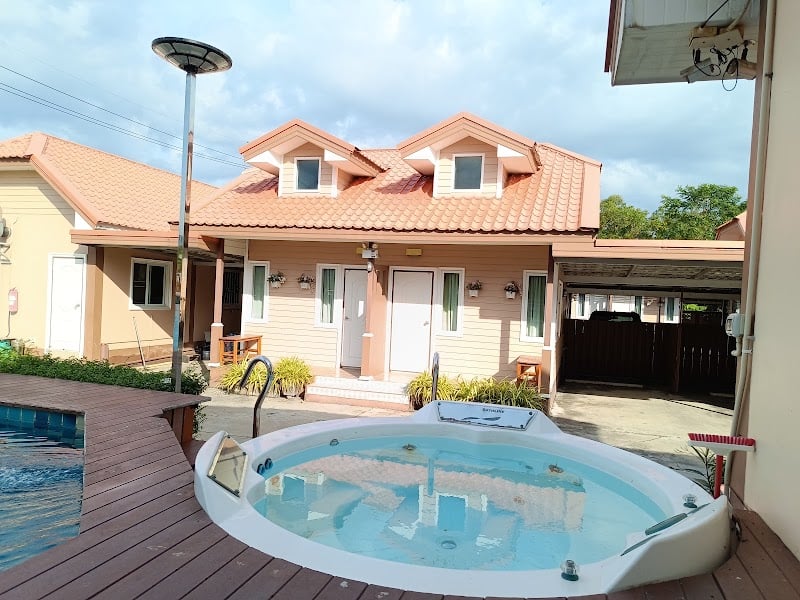 โรจนาวี รีสอร์ท 2