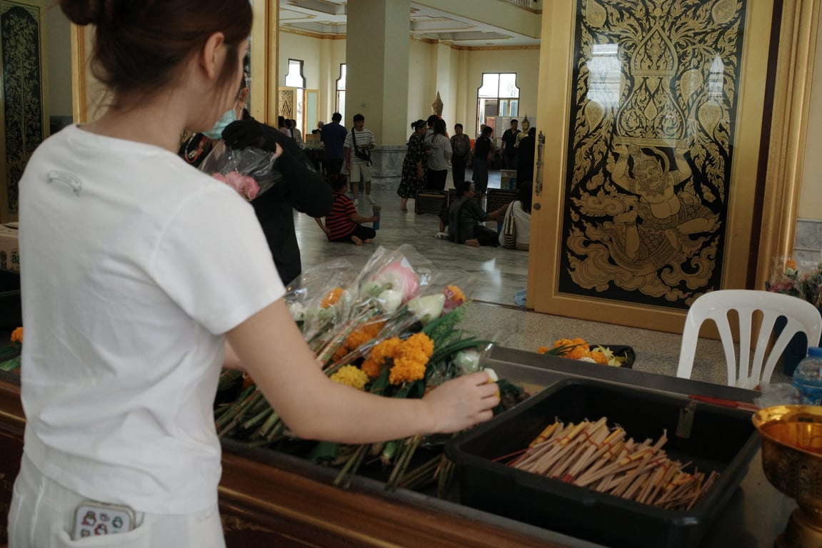 แก้บนที่วัดหลวงพ่อโสธร