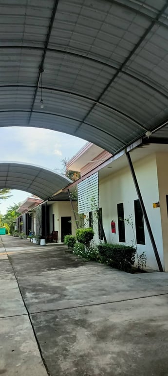 บานาน่า เพลส