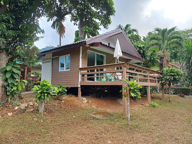 Green Cottage Beach Resort