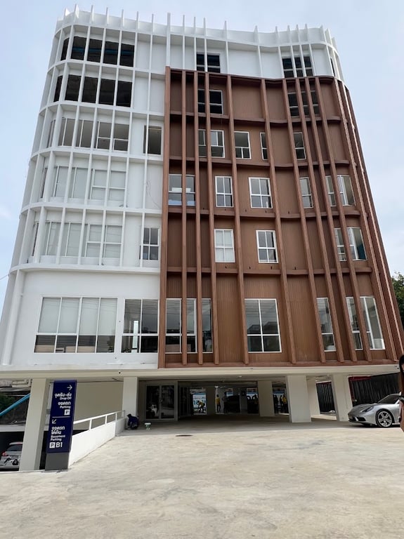 Thonglor Pet Hospital Pinklao โรงพยาบาลสัตว์ทองหล่อ ปิ่นเกล้า