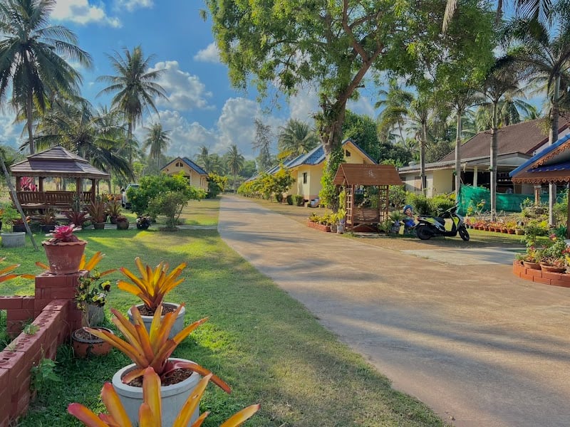 ทุ่งวัวแล่น รีสอร์ท