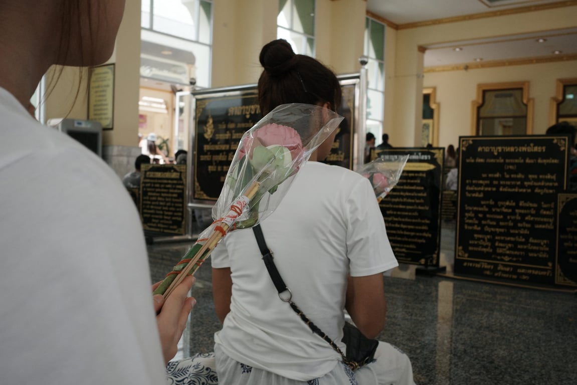แก้บนที่วัดหลวงพ่อโสธร