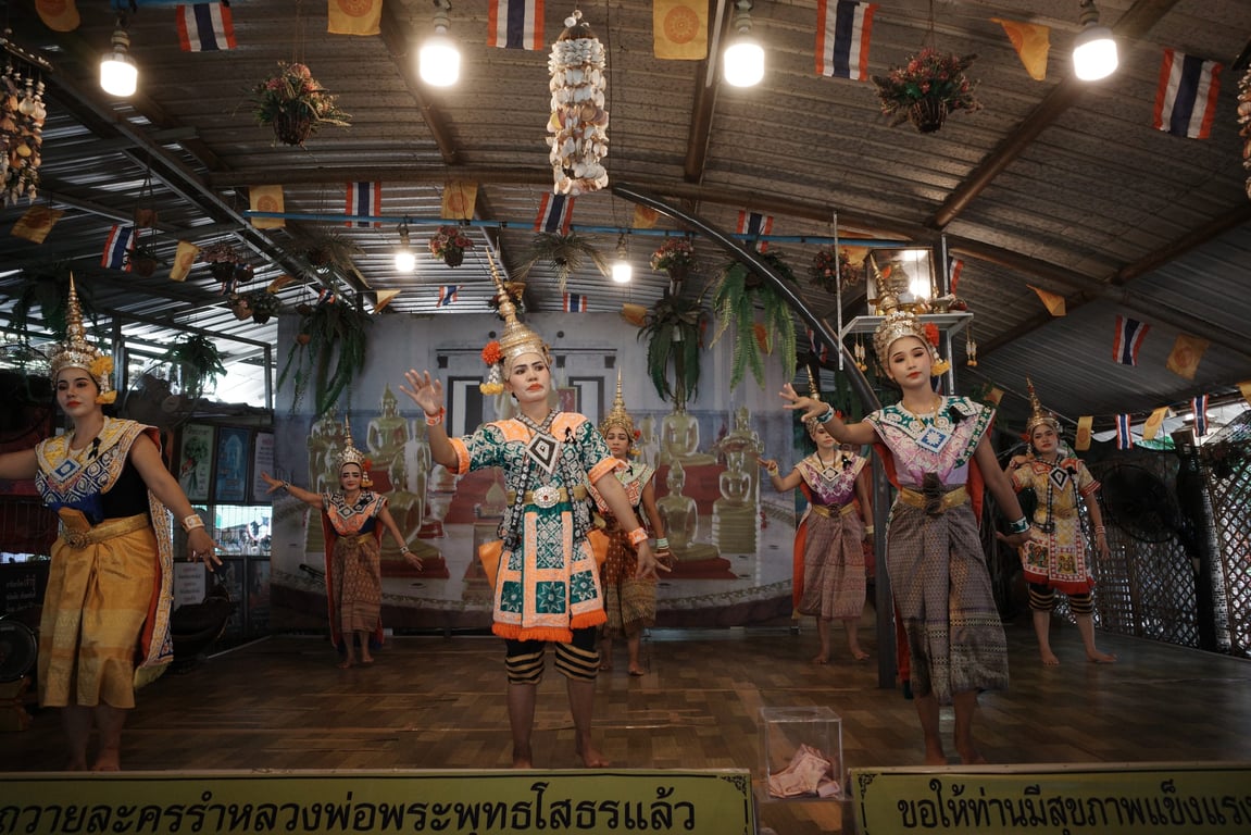 แก้บนที่วัดหลวงพ่อโสธร