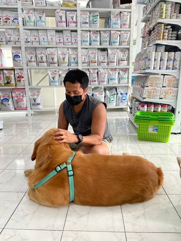 แลนด์มาร์ค คลินิก & เพ็ทช็อป