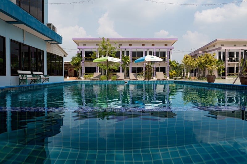 Menam Resort Nakornchaisri แม่น้ำรีสอร์ท นครชัยศรี