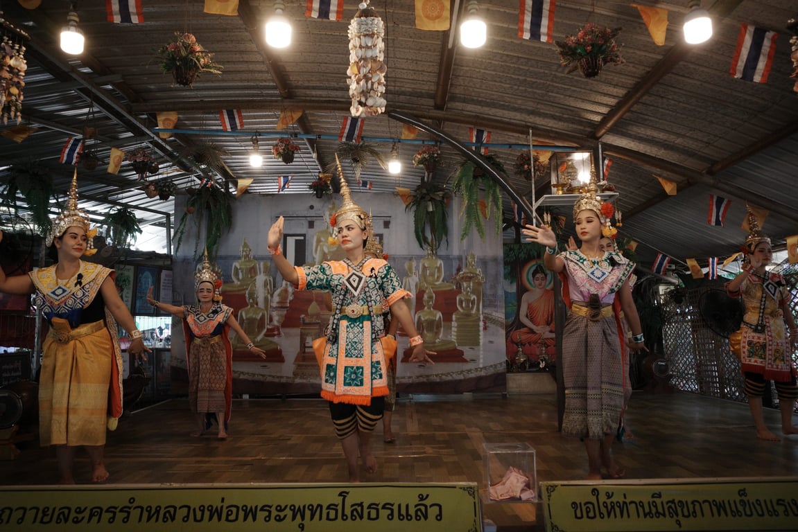 แก้บนที่วัดหลวงพ่อโสธร