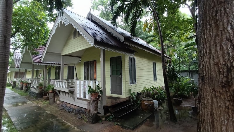 โรงแรม เนเชอรัล ปาร์ค