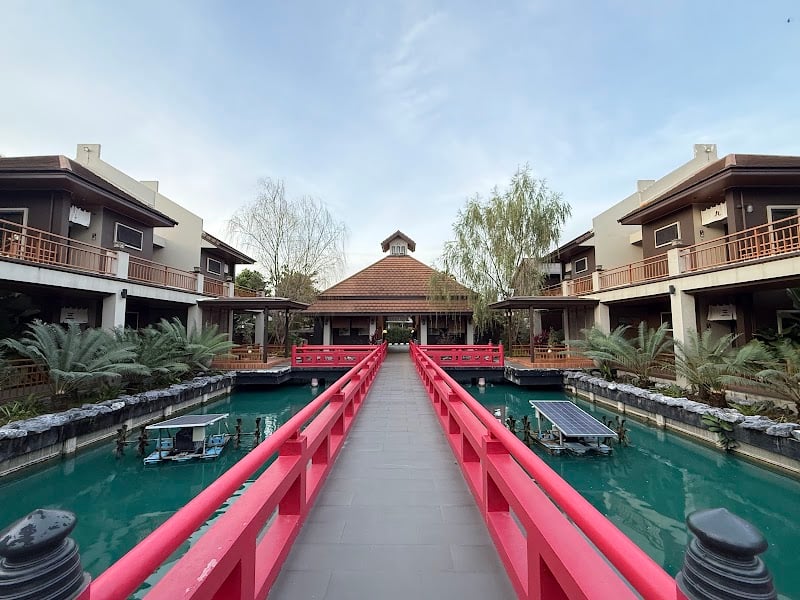 โรงแรม โคซี่ ชิโรอิ รีสอร์ท [COZY SHIROI RESORT]