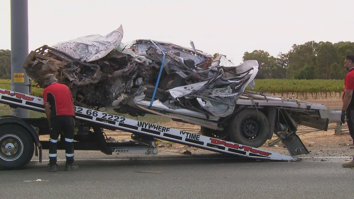 Teen dies in Adelaide motorway crash; SA road toll reaches 21 | The ...