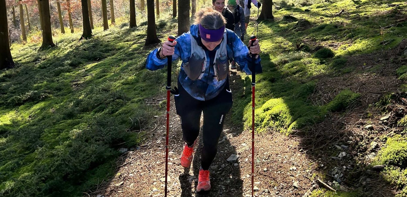 Review Rab Veil 12 racevest getest in de bergen door hiker Yael