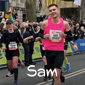 Foto van Sam, winkelmedewerker van De Hardloopwinkel.