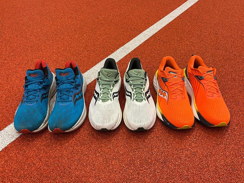 Verschillende uitvoeringen van de Saucony Triumph door de jaren heen