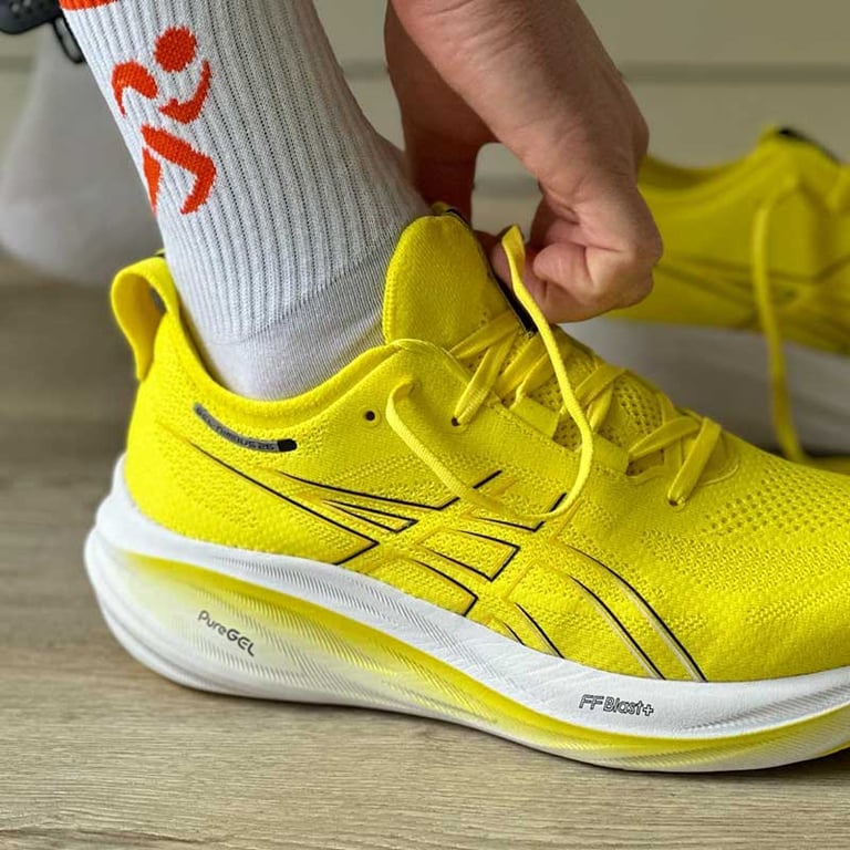 ASICS gel Nimbus 26  geel heren, eerste indruk