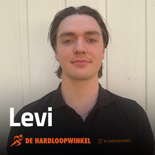 Foto van Levi, winkelmedewerker van De Hardloopwinkel.