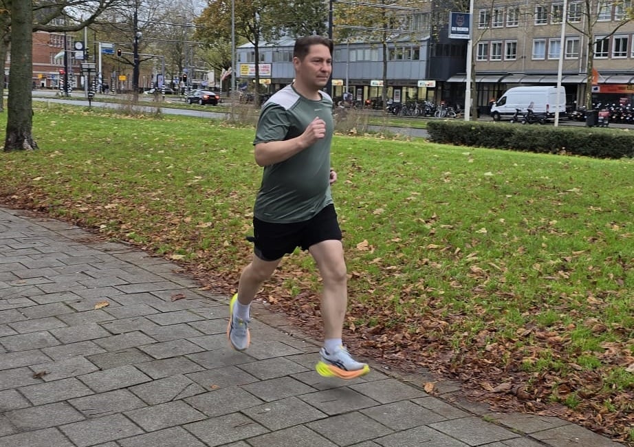 review Asics Superblast 2 Wouter | De Hardloopwinkel