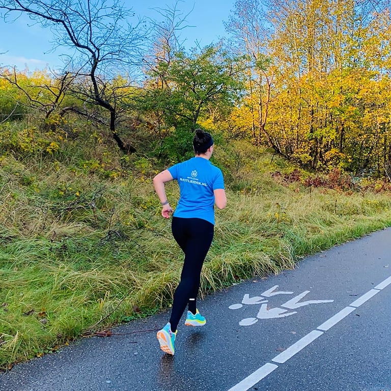 HOKA CLIFTON 9 getest op de weg door Marleen
