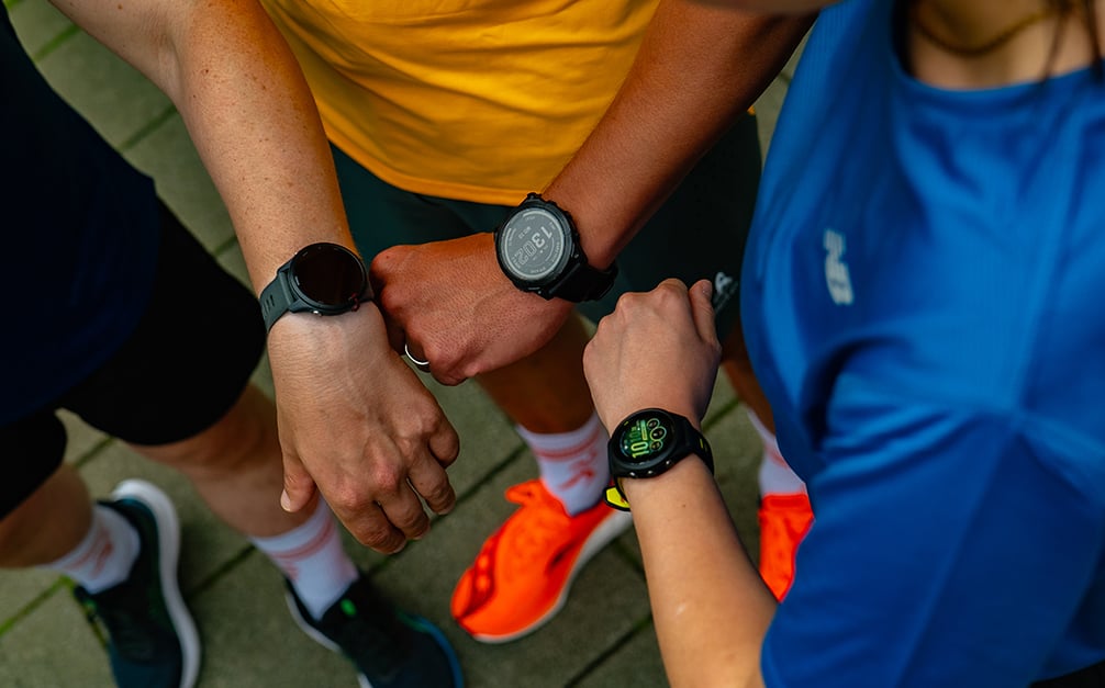 Garmin horloges aan de pols van hardlopers.