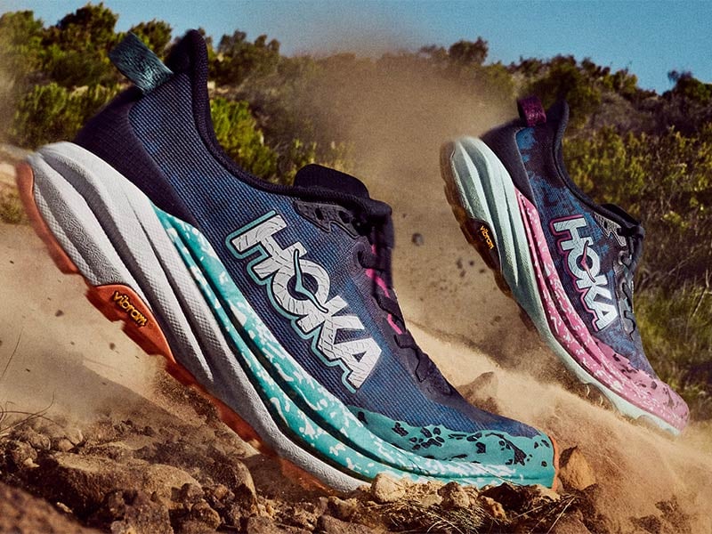 Hoka Speedgoat is een trailschoen die door HOKA ontworpen is.