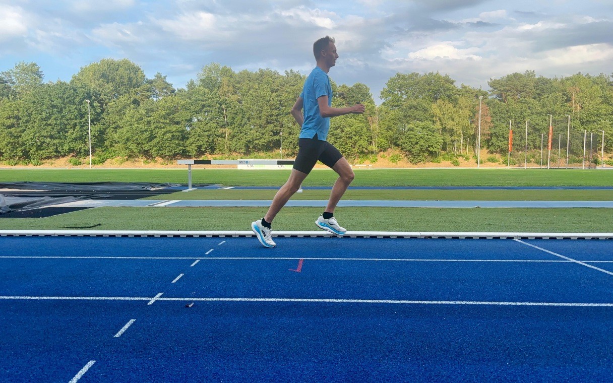 hardloper test de hoka clifton 11 hardloopschoenen