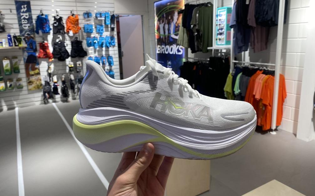 hoka skyward x2 in de winkel