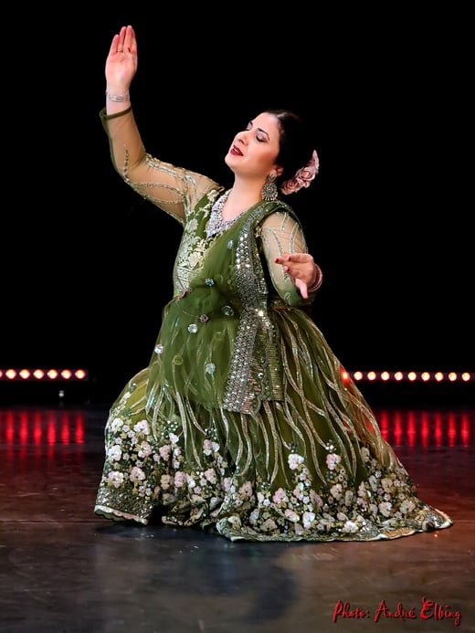 Aslıhan, Semi-classical · Fusion