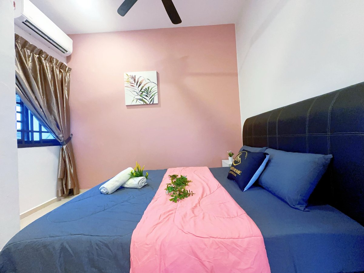 Room at A01 LED Garden Daya In Taman Daya, photo 7